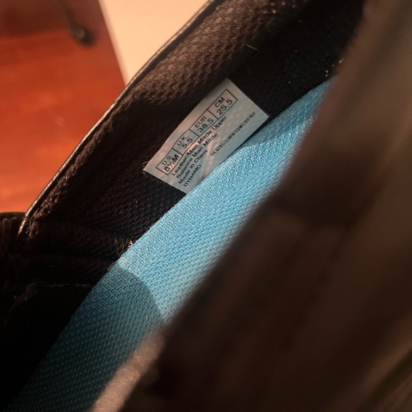 Dansko Work Clogs - Picture 7 of 9